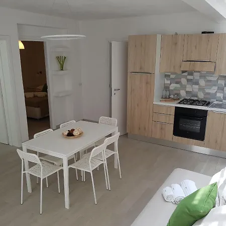 Aparthotel Borghetto Mediterraneo *